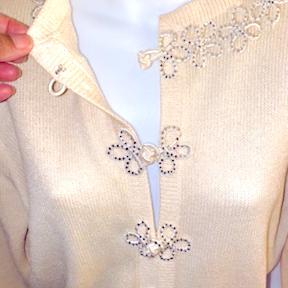 St. John Knit Evening Sweater - Picture 8 of 16